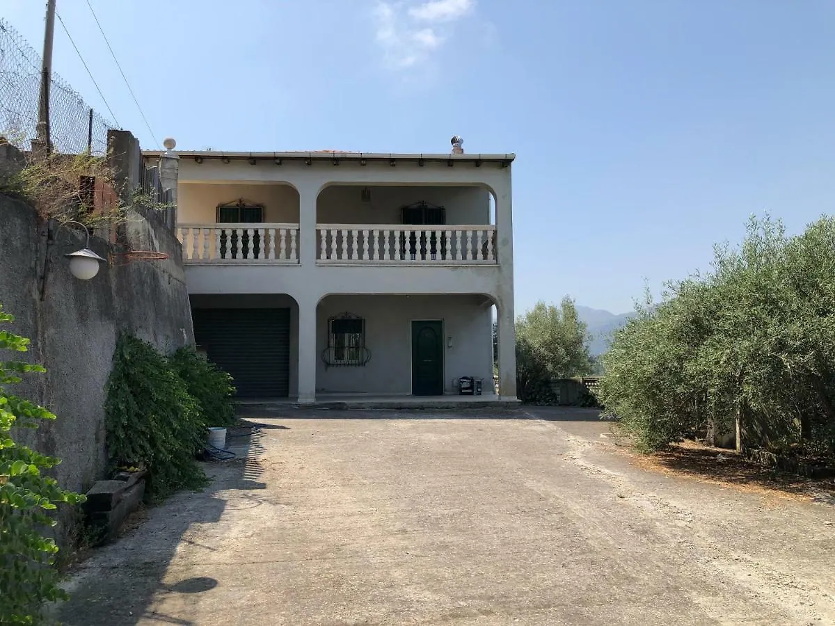 Villa La valle degli Ulivi Castroreale 0*,  Italia